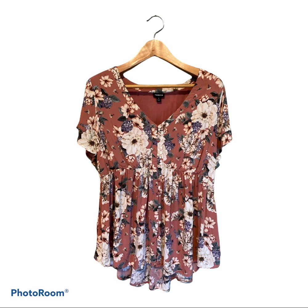 TORRID Dusty Rose Floral Button Babydoll Top Sz 1